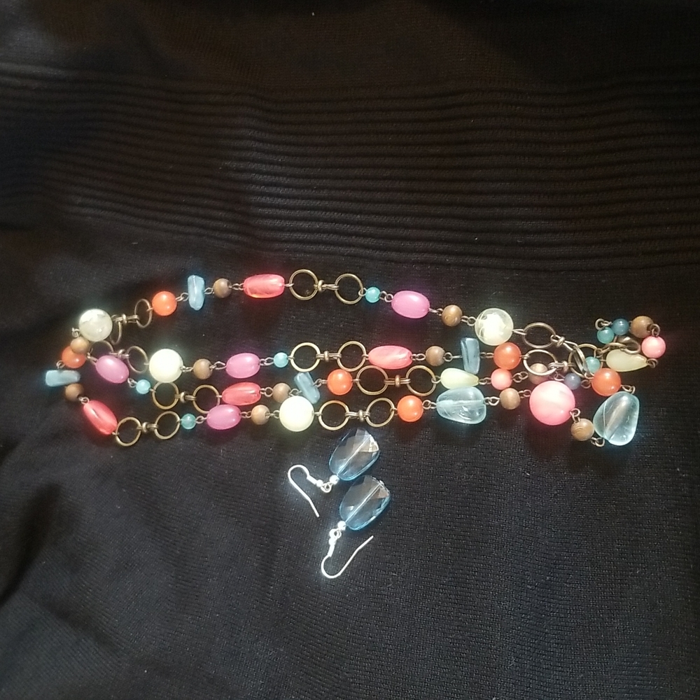Necklace and Earring set